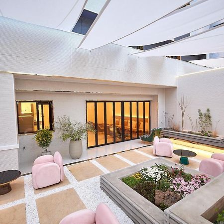 Denbasta Signature Hotel 釜山広域市 エクステリア 写真