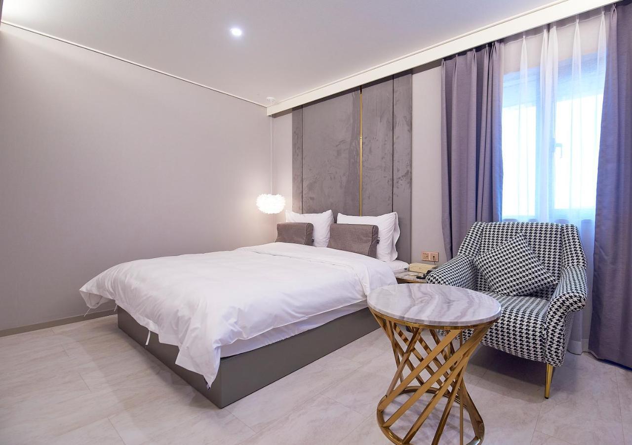 Denbasta Signature Hotel 釜山広域市 エクステリア 写真