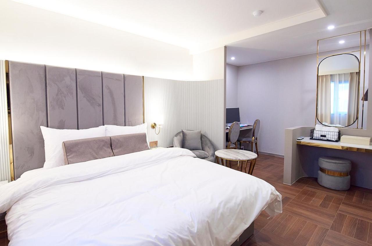 Denbasta Signature Hotel 釜山広域市 エクステリア 写真